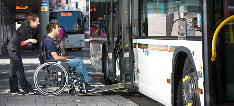 Regelingen voor eigen vervoer of openbaar vervoer