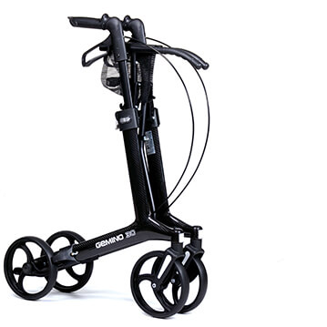 Een inklapbare lichtgewicht rollator kan makkelijk mee het vliegtuig in als handbagage.