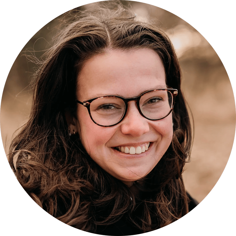 Evita // socials & editor