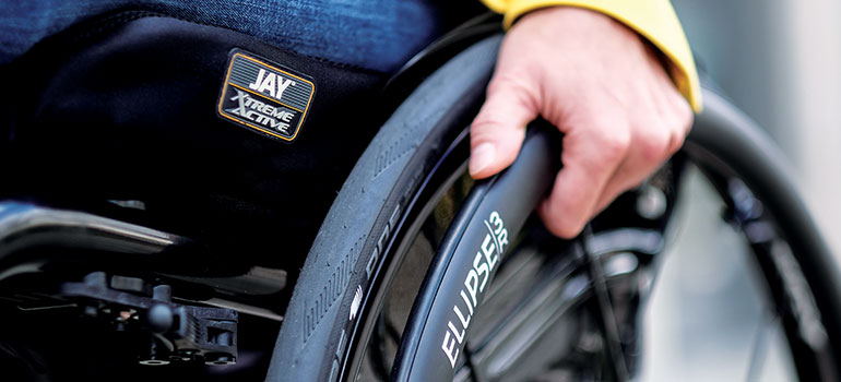 Ergonomische Surge LT hoepels voor meer grip tijdens het hoepelen.