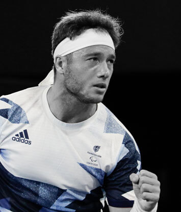 Alfie Hewett in actie