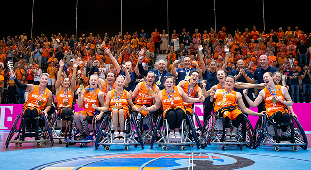 Naar TeamNL