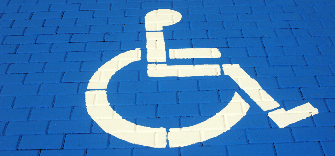 Hoe regel je een gehandicaptenparkeerplaats?